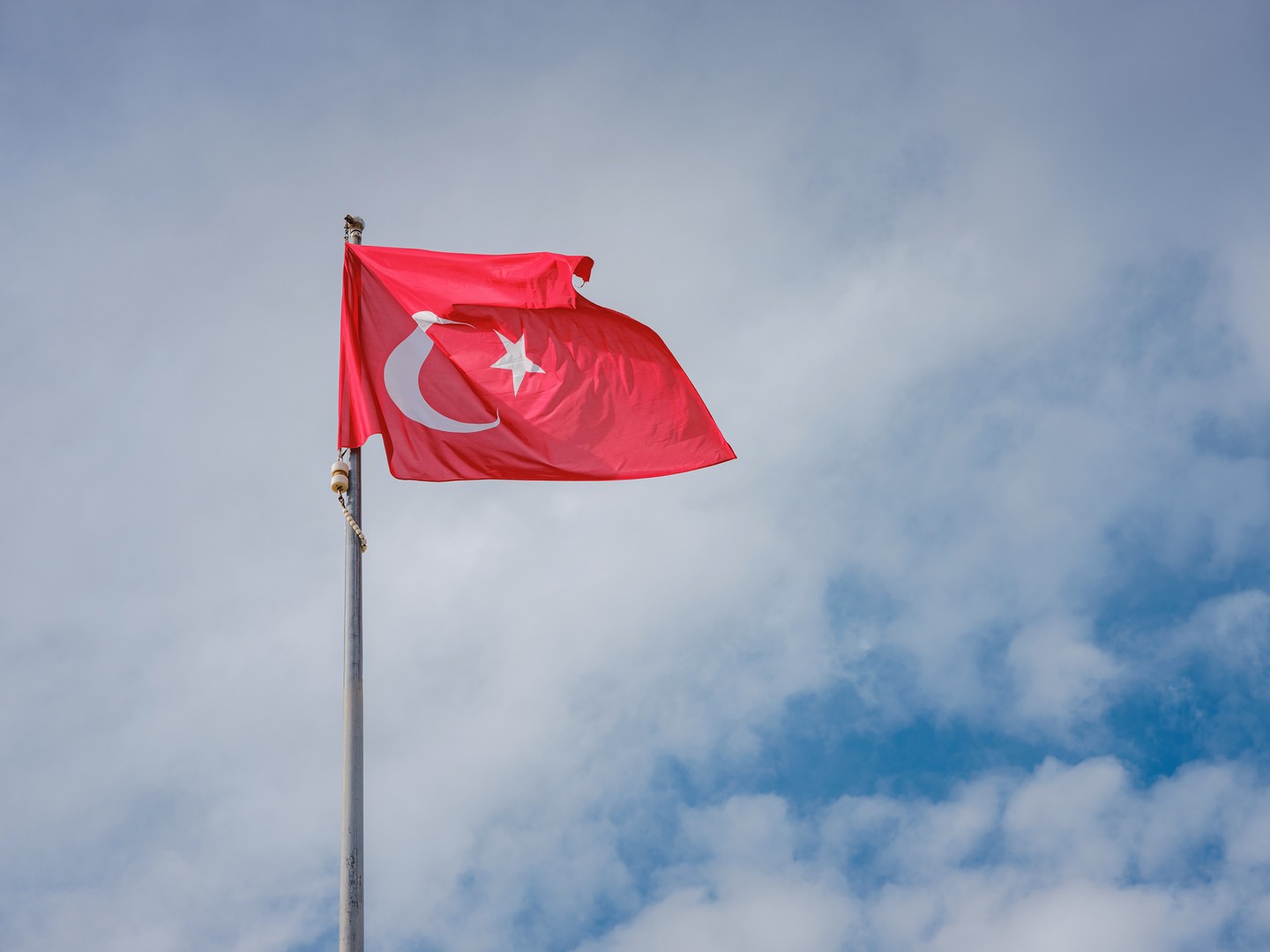 İlker Ayrık Kimdir Hangi Filmlerde Oynadı ?