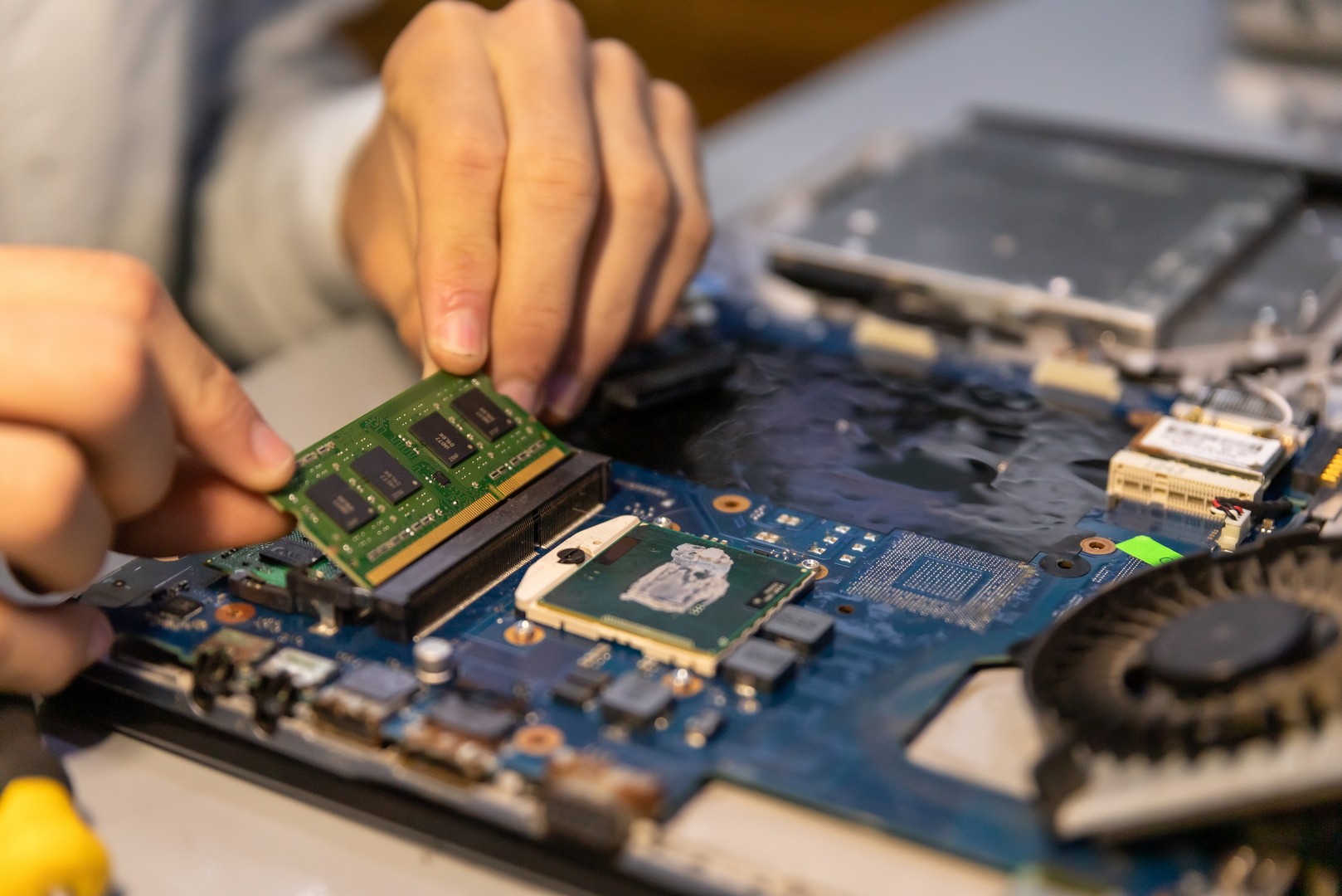 Laptop Servisi Garanti Sonrası Destek Rehberi